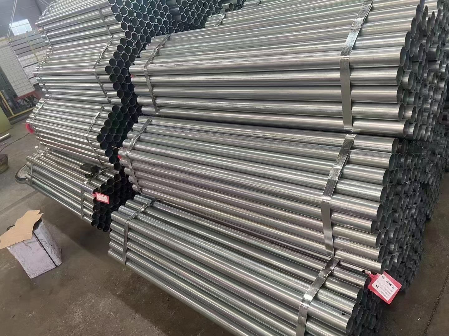 galvanized circular tube	round pipe carbon steel