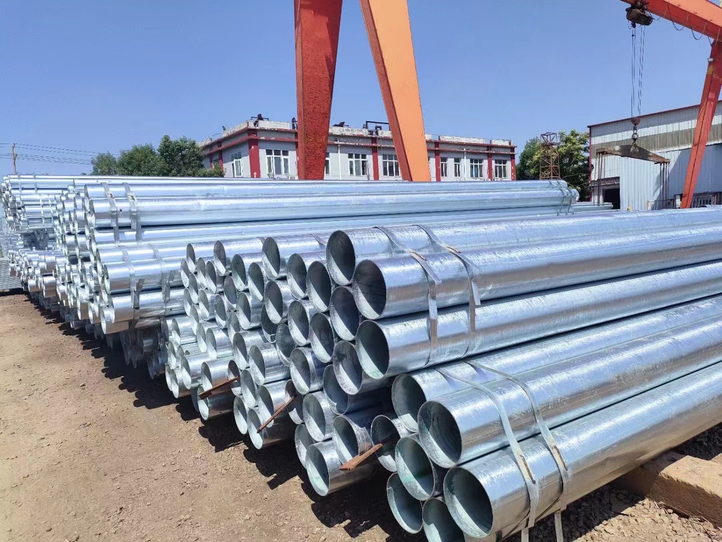 galvanized circular tube	round pipe carbon steel