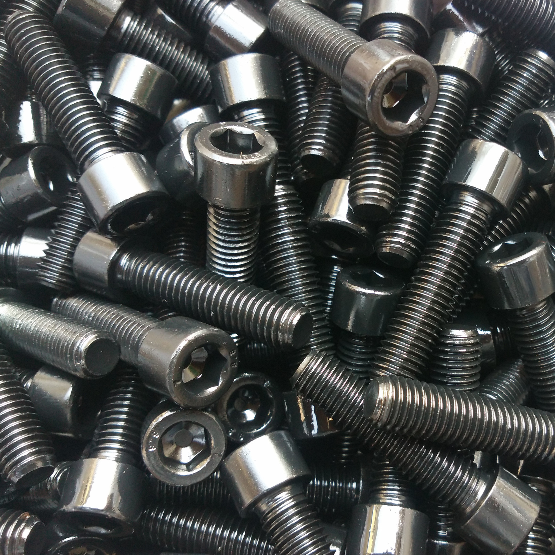 Allen Bolt Fasteners for solar structure